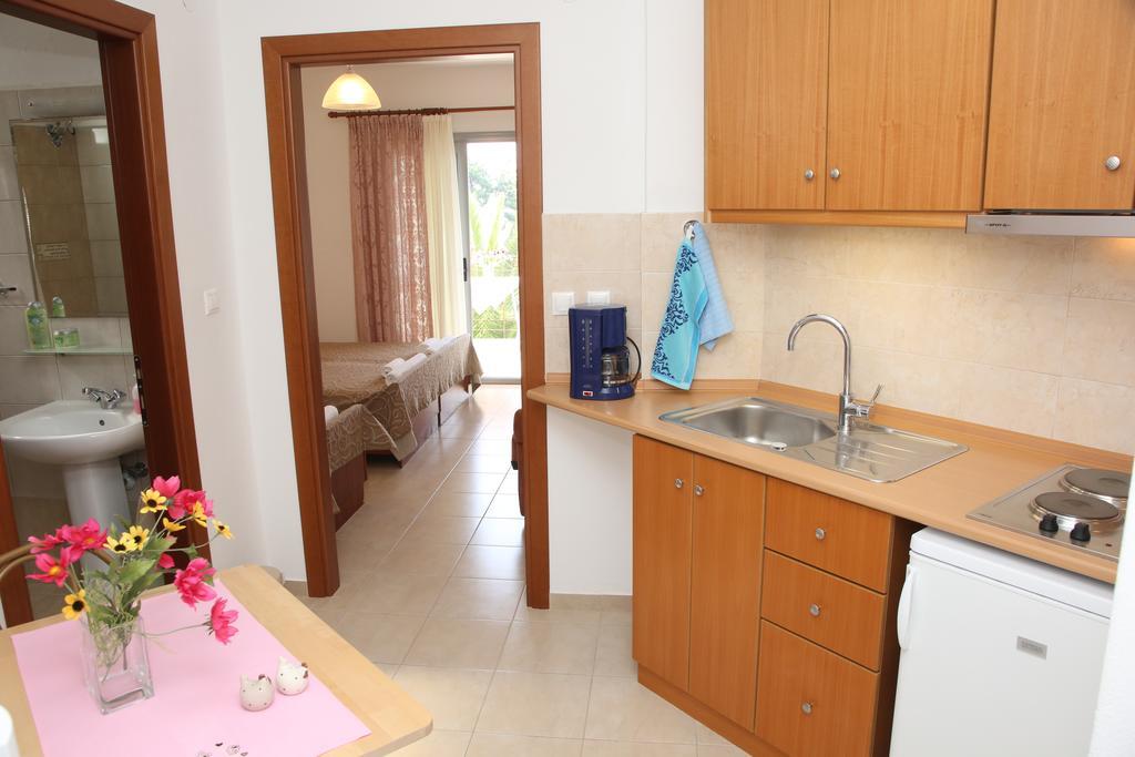 Kastoria Hotel Apartments Hanioti Ruang foto