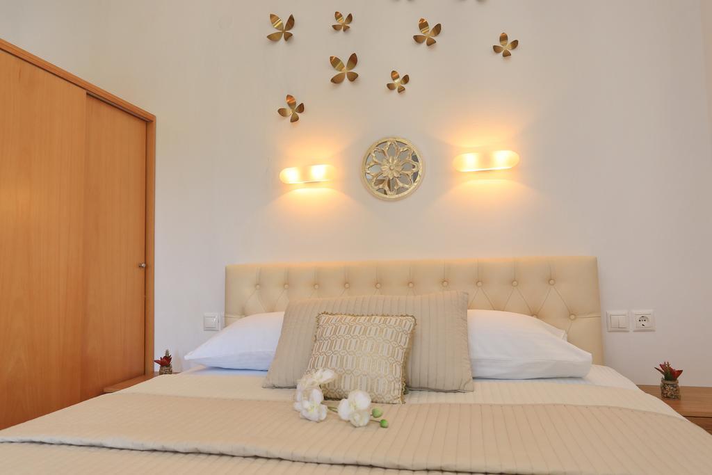 Kastoria Hotel Apartments Hanioti Bagian luar foto