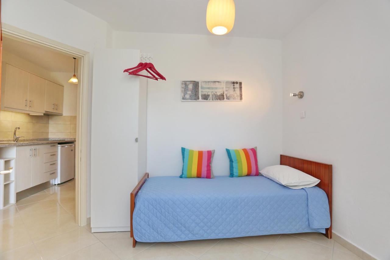 Kastoria Hotel Apartments Hanioti Bagian luar foto
