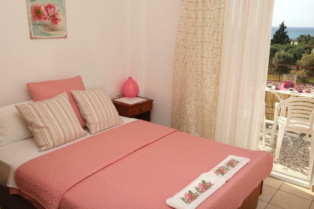 Kastoria Hotel Apartments Hanioti Bagian luar foto